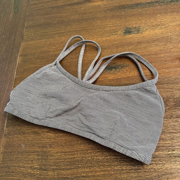 Black and White Sports Bra, Striped, Patterned, Yoga, Lululemon Athletica - Picture 1 of 6